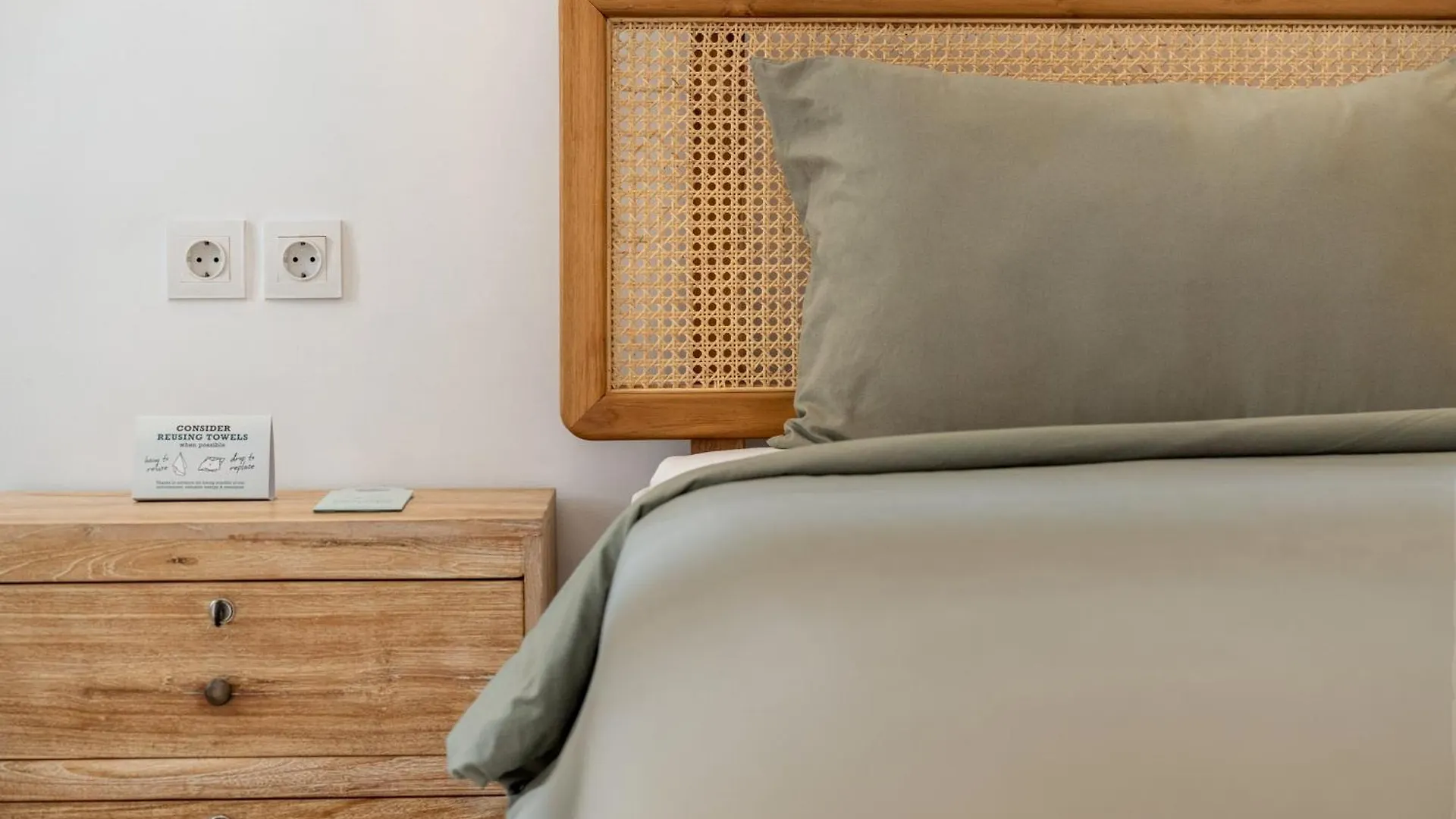 Gelatik Bed And Breakfast Seminyak